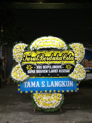 Papan Bunga Duka di Kartini